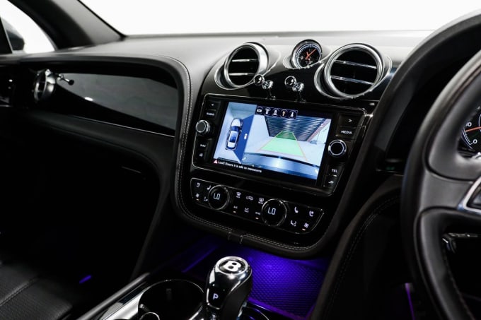 2025 Bentley Bentayga