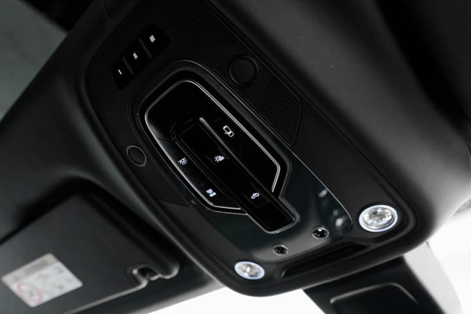 2025 Bentley Bentayga