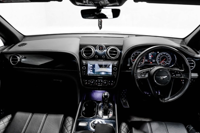 2025 Bentley Bentayga