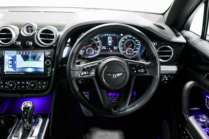 2025 Bentley Bentayga