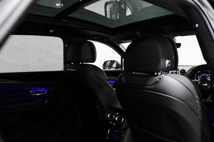 2025 Bentley Bentayga