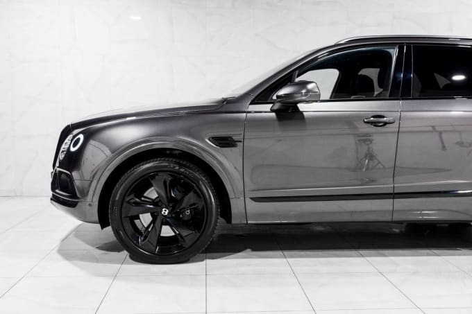 2025 Bentley Bentayga
