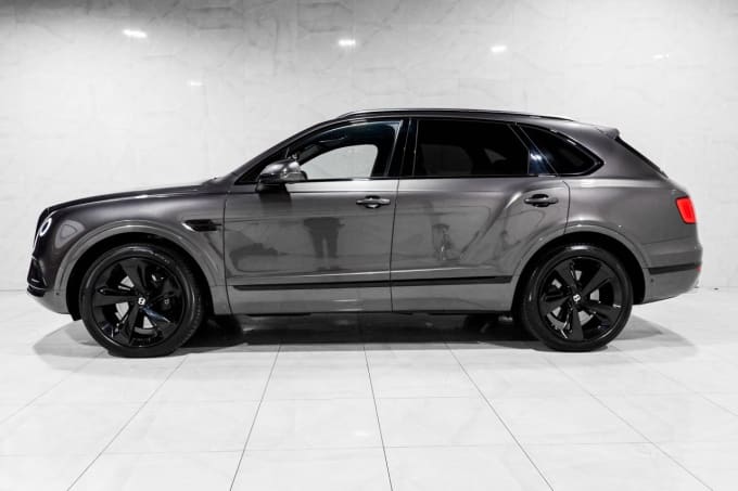 2025 Bentley Bentayga