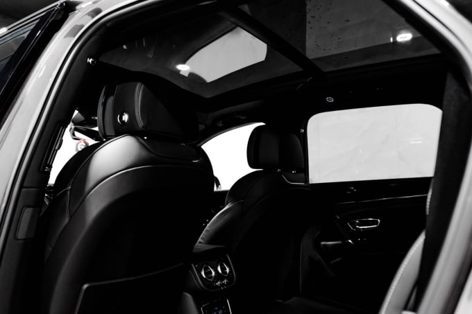 2025 Bentley Bentayga