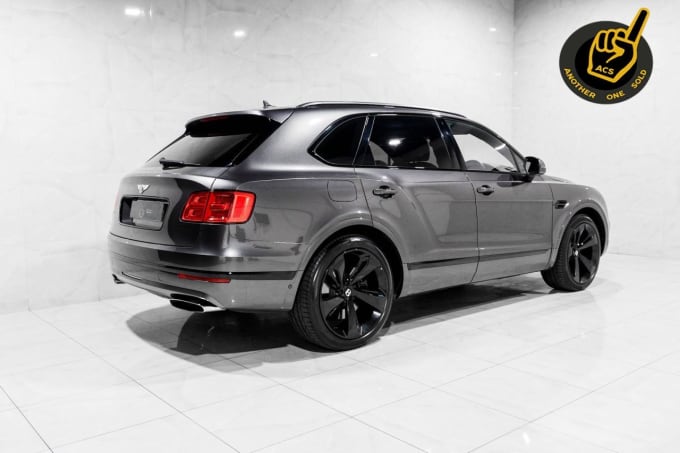 2025 Bentley Bentayga