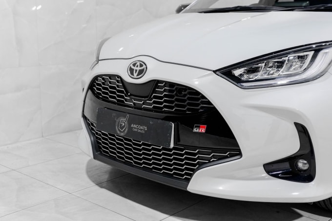 2025 Toyota Yaris
