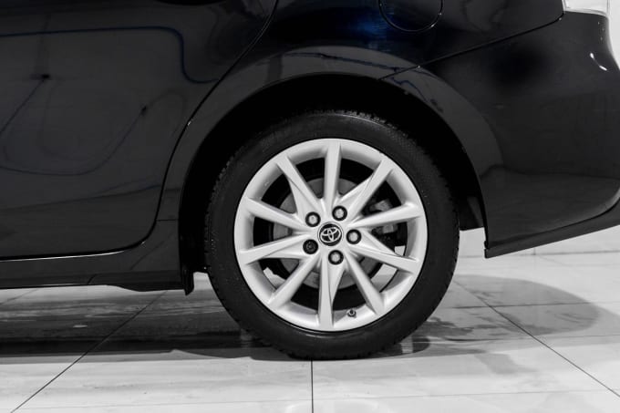 2025 Toyota Prius+