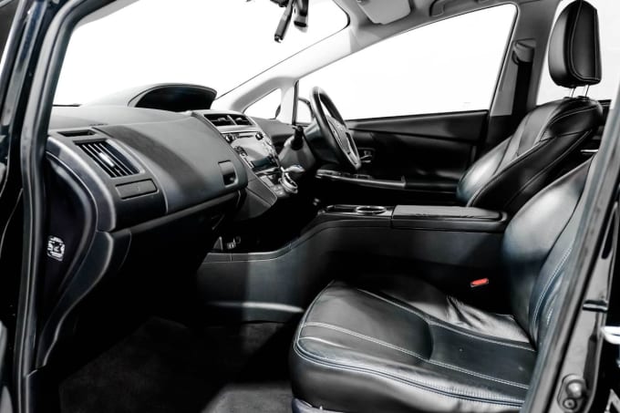 2025 Toyota Prius+