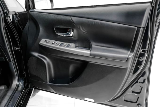 2025 Toyota Prius+