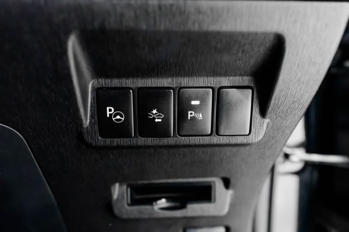 2025 Toyota Prius+