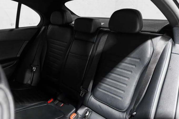 2025 Mercedes-benz C-class