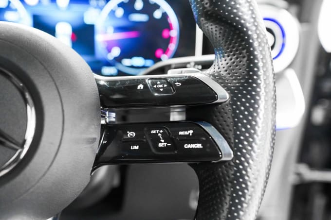 2025 Mercedes-benz C-class