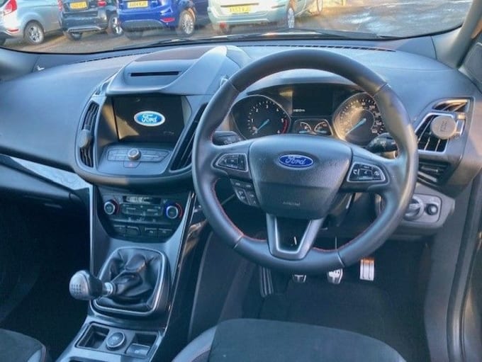 2025 Ford Kuga