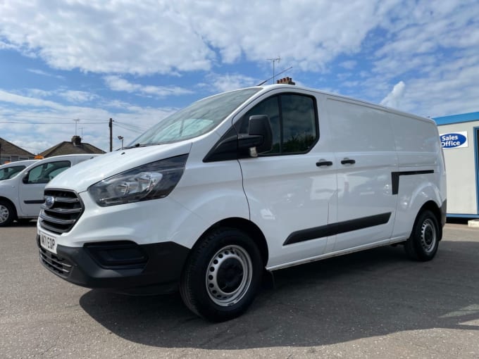 2024 Ford Transit Custom