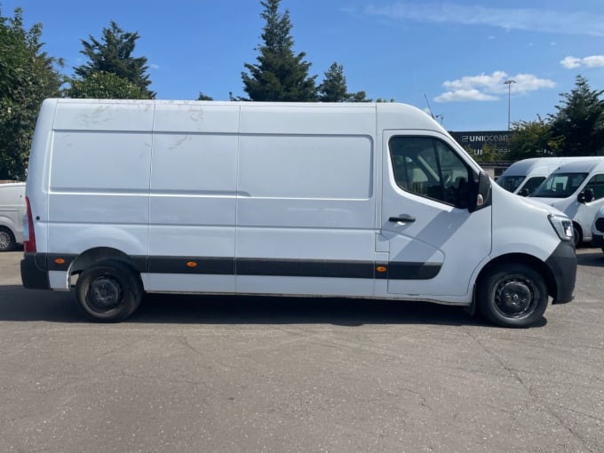 2024 Renault Master