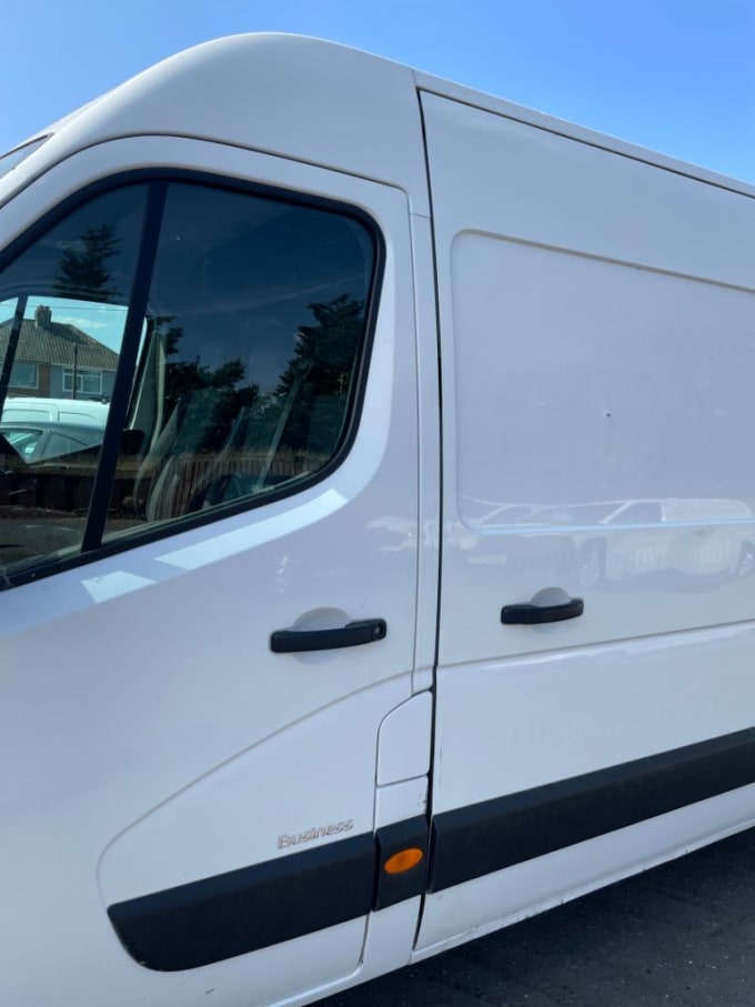 2025 Renault Master