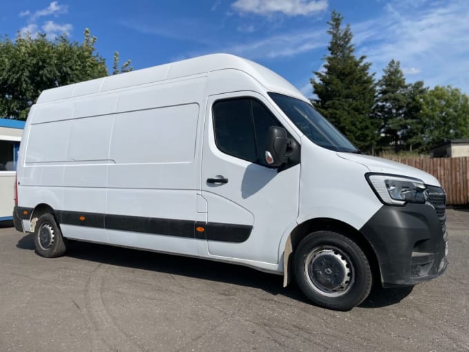 2024 Renault Master