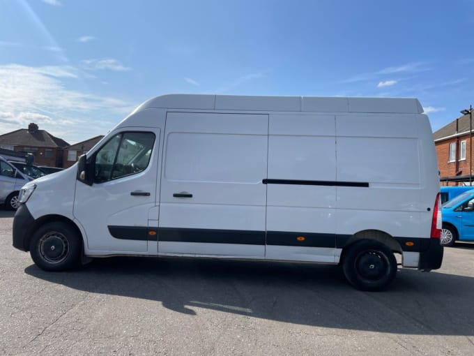 2024 Renault Master