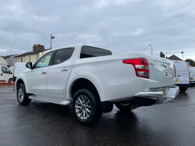 2024 Mitsubishi L200