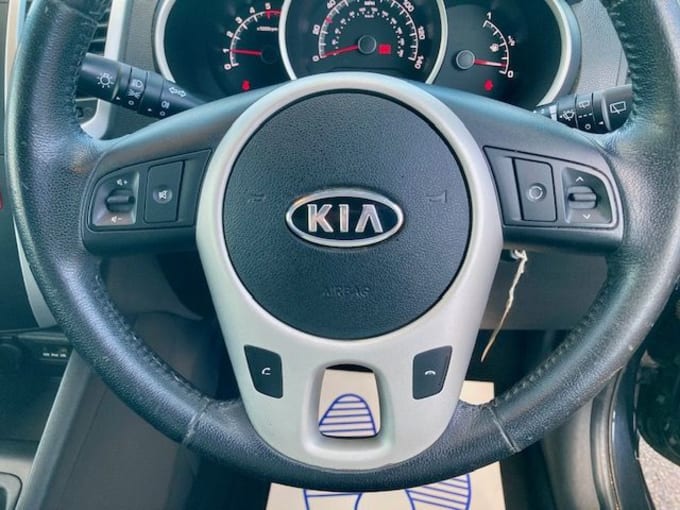 2025 Kia Venga