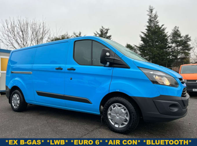 2025 Ford Transit Custom