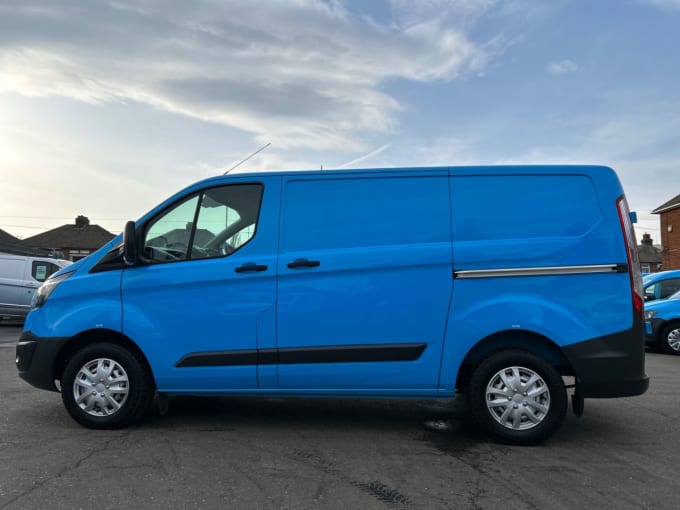 2025 Ford Transit Custom