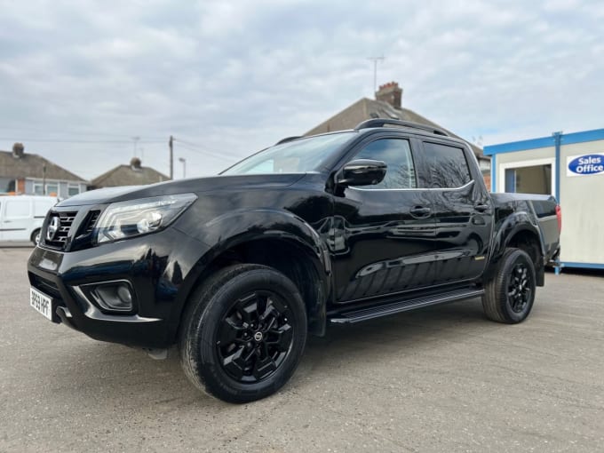 2025 Nissan Navara