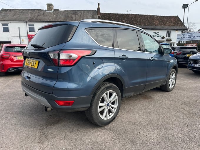 2025 Ford Kuga