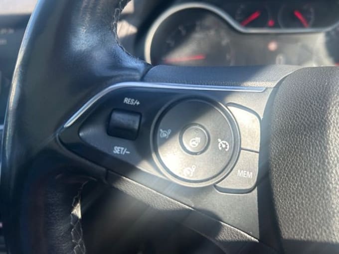 2025 Vauxhall Grandland X