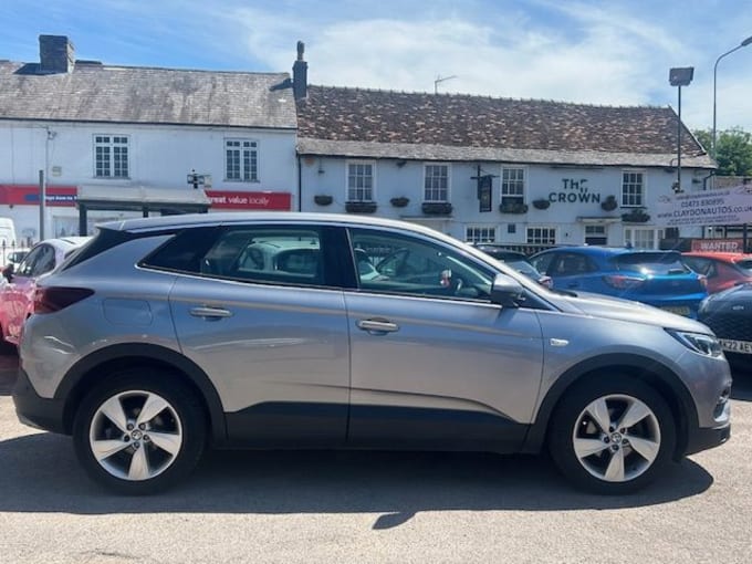 2025 Vauxhall Grandland X