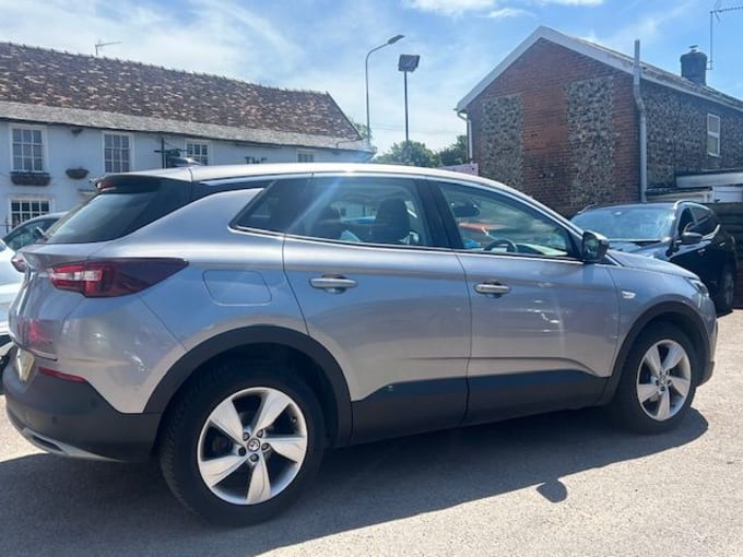 2025 Vauxhall Grandland X