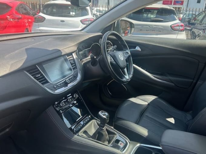2025 Vauxhall Grandland X