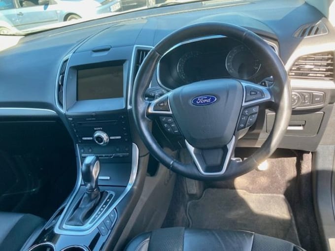 2025 Ford Edge