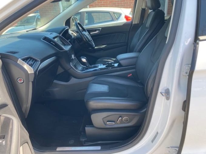 2025 Ford Edge