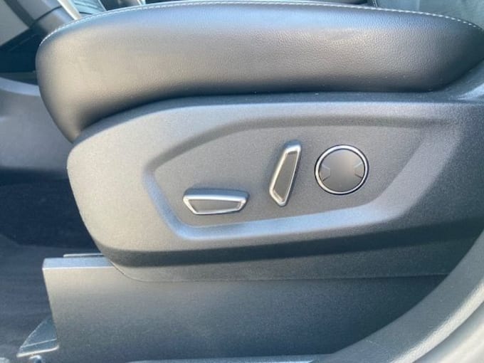 2025 Ford Edge