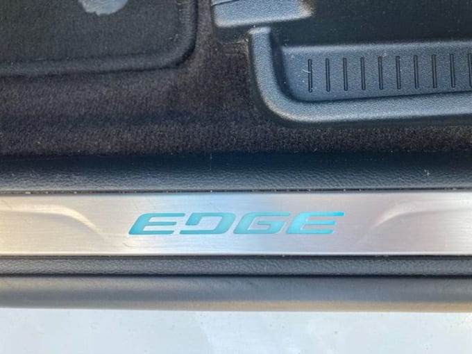 2025 Ford Edge
