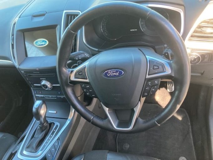 2025 Ford Edge