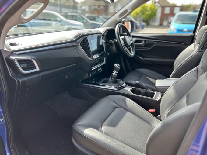 2025 Isuzu D-max