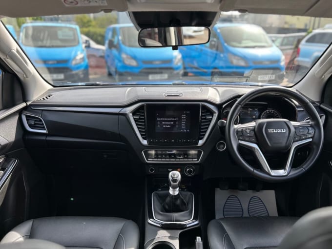 2025 Isuzu D-max