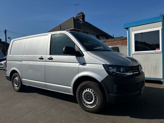 2025 Volkswagen Transporter