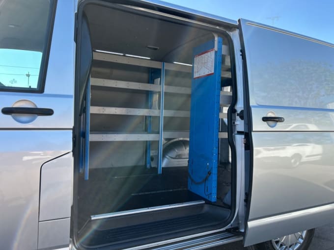 2025 Volkswagen Transporter