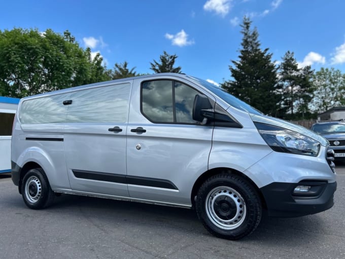 2025 Ford Transit Custom