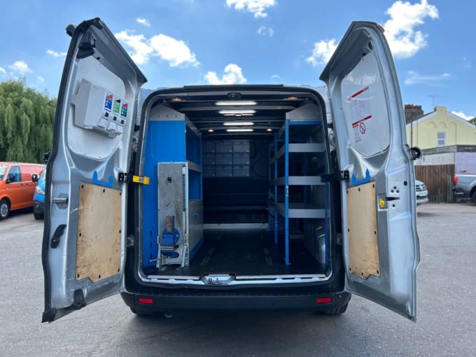 2025 Ford Transit Custom