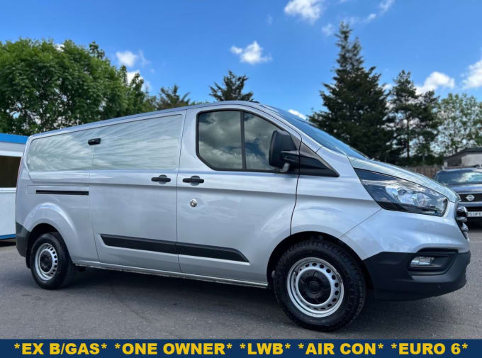 2025 Ford Transit Custom