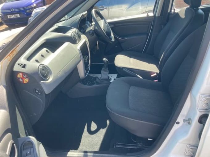 2025 Dacia Duster