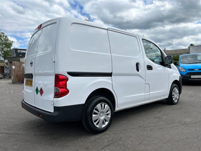 2025 Nissan Nv200