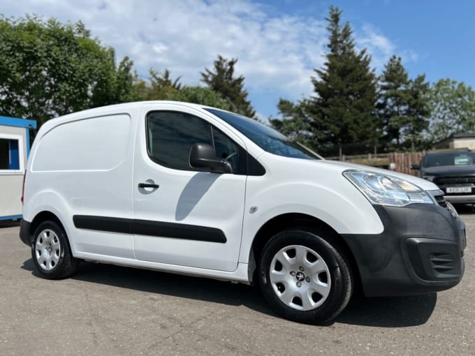 2025 Peugeot Partner