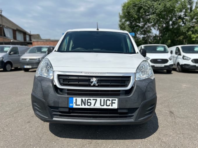 2025 Peugeot Partner