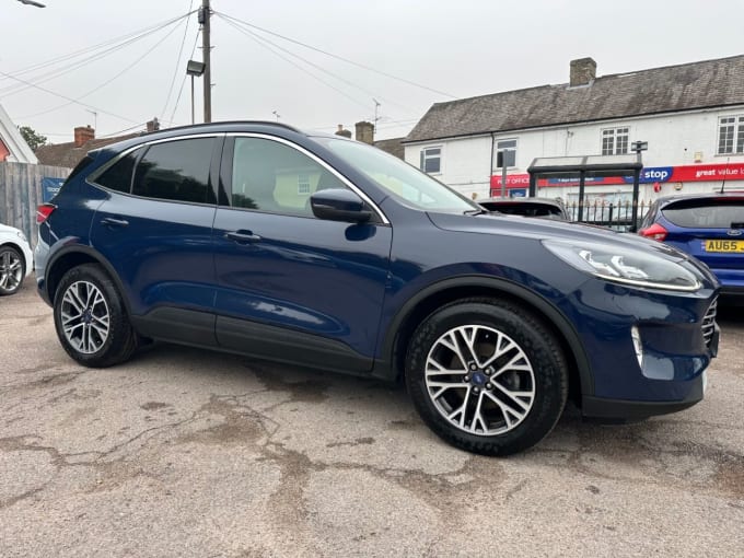 2025 Ford Kuga