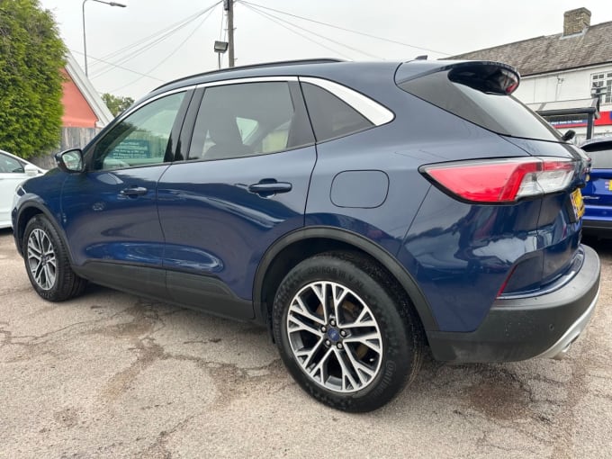 2025 Ford Kuga